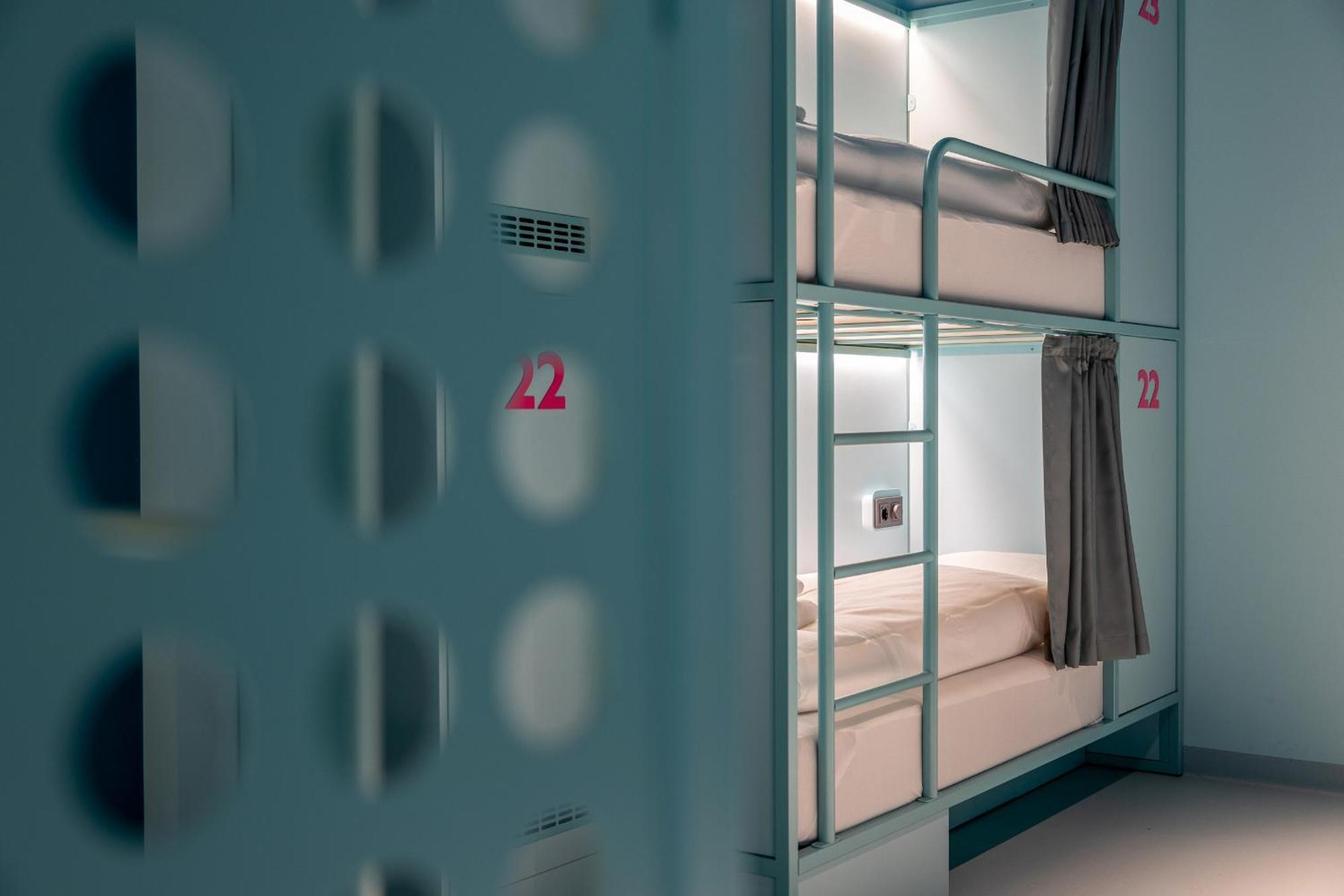 Bunks At Rode Hostel Oslo Exterior photo